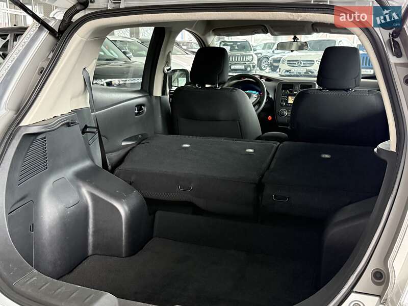 Хетчбек Nissan Leaf 2015 в Одесі