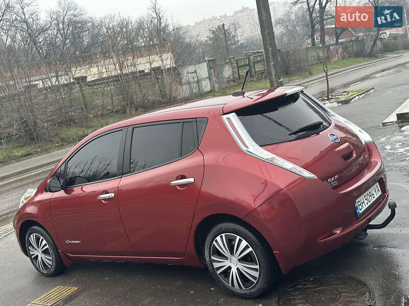 Хетчбек Nissan Leaf 2013 в Одесі