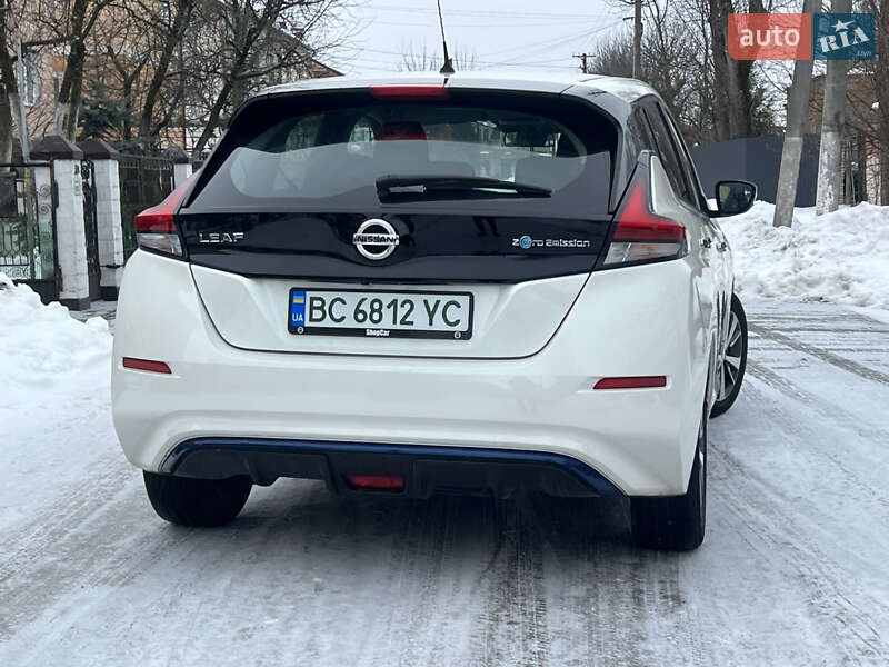 Хетчбек Nissan Leaf 2020 в Самборі