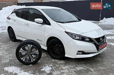 Хэтчбек Nissan Leaf 2018 в Тернополе