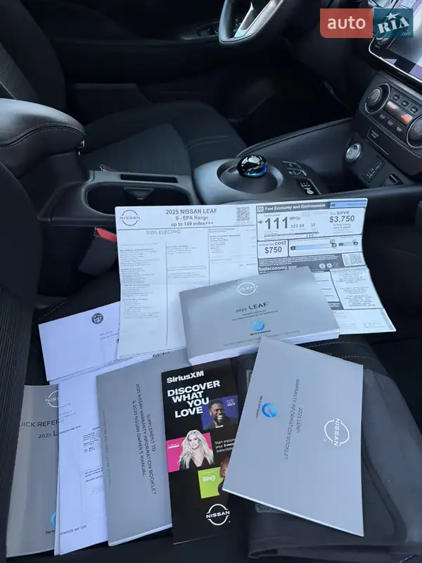 Хетчбек Nissan Leaf 2024 в Одесі документ