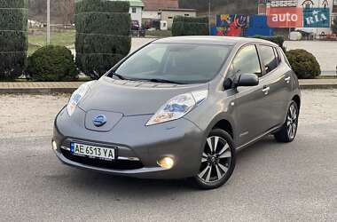 Хэтчбек Nissan Leaf 2015 в Днепре