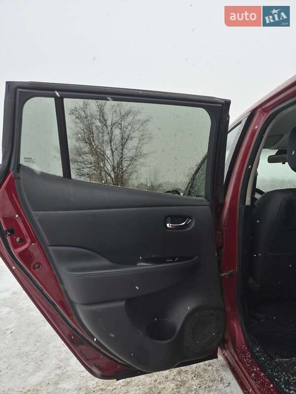 Хэтчбек Nissan Leaf 2013 в Виннице фото 15 Хэтчбек Nissan Leaf 2013 в Виннице