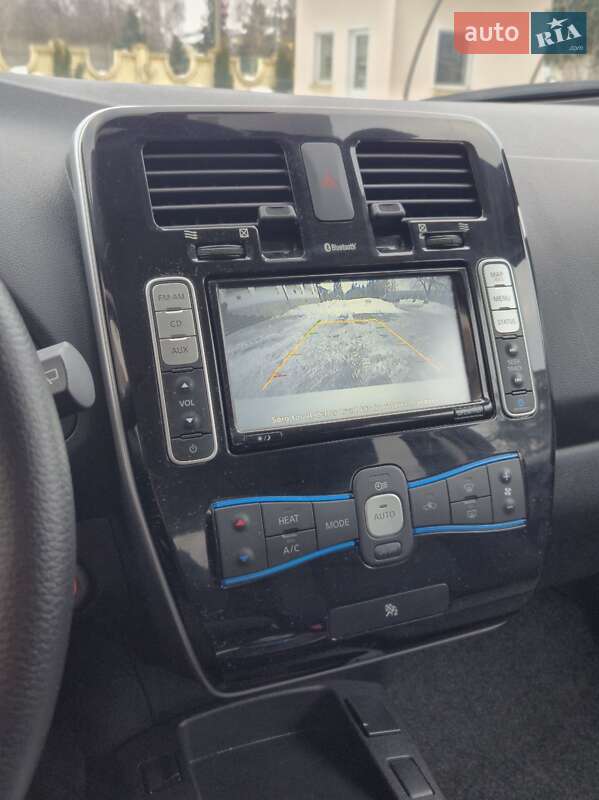 Хэтчбек Nissan Leaf 2014 в Золочеве