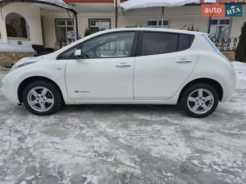 Хэтчбек Nissan Leaf 2014 в Золочеве