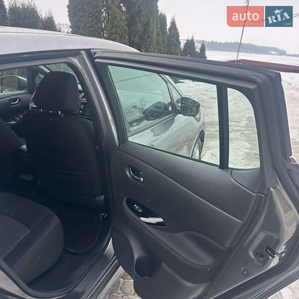 Хэтчбек Nissan Leaf 2023 в Тернополе