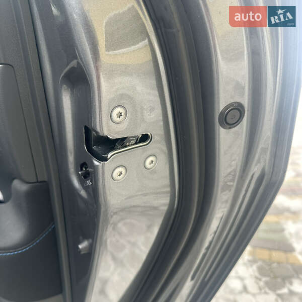 Хэтчбек Nissan Leaf 2023 в Тернополе