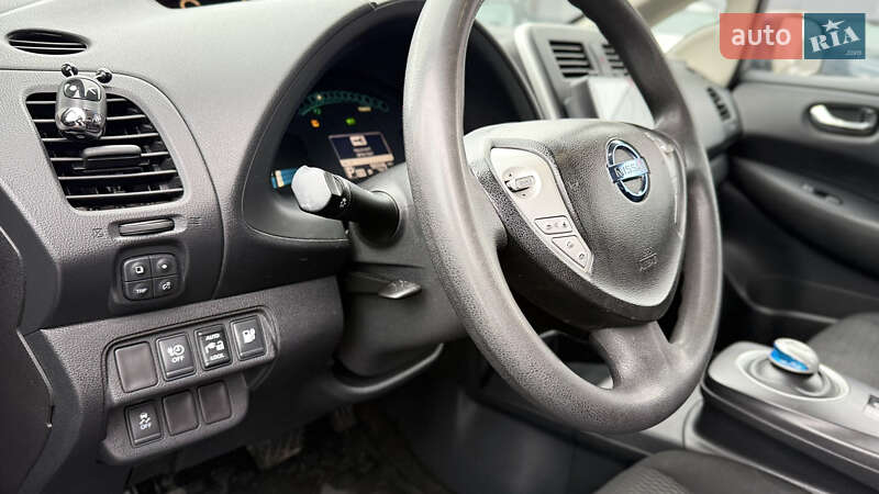 Хэтчбек Nissan Leaf 2017 в Тернополе