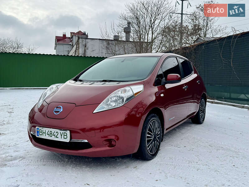 Хетчбек Nissan Leaf 2015 в Одесі фото Хетчбек Nissan Leaf 2015 в Одесі
