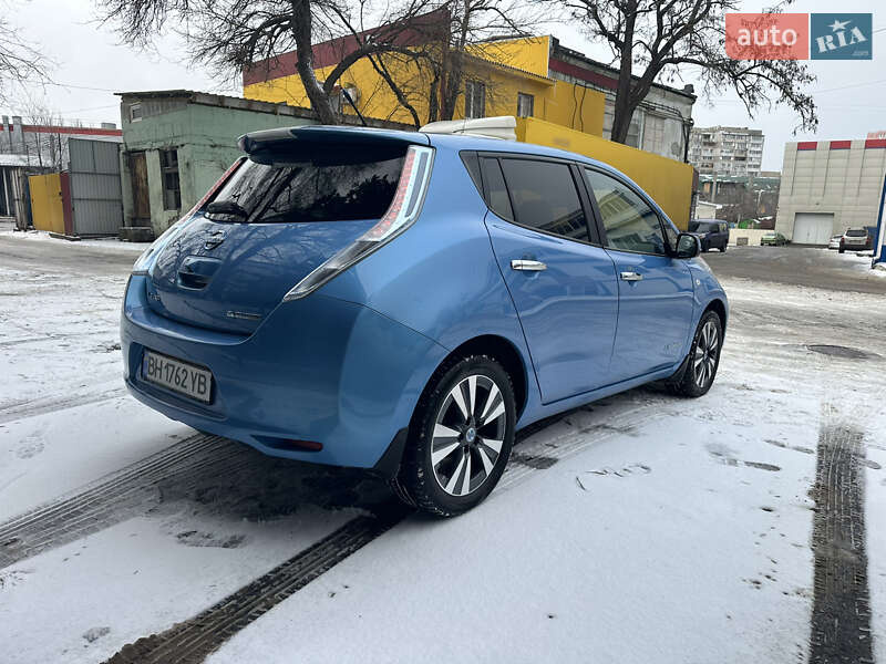 Хэтчбек Nissan Leaf 2013 в Одессе