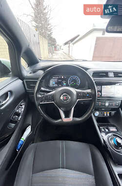 Хэтчбек Nissan Leaf 2018 в Днепре