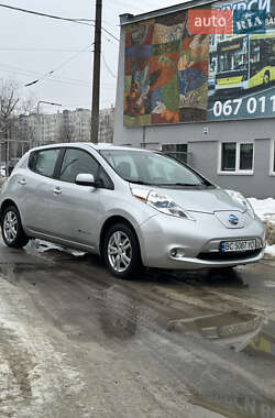 Хетчбек Nissan Leaf 2015 в Львові