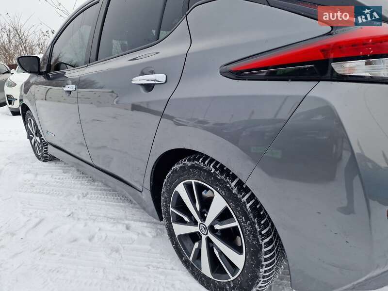 Хэтчбек Nissan Leaf 2019 в Виннице