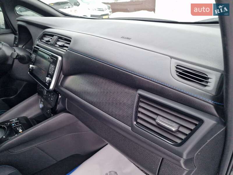 Хэтчбек Nissan Leaf 2019 в Виннице