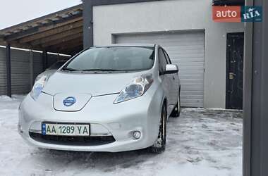 Хетчбек Nissan Leaf 2013 в Києві