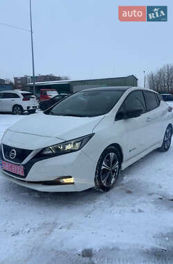 Хэтчбек Nissan Leaf 2018 в Ровно
