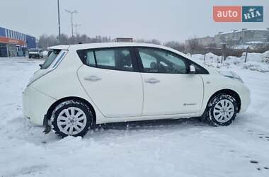 Хэтчбек Nissan Leaf 2017 в Дубно