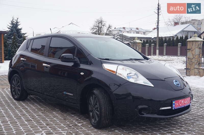 Хэтчбек Nissan Leaf 2013 в Самборе