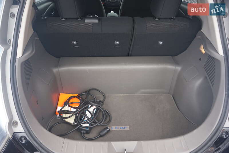 Хэтчбек Nissan Leaf 2013 в Самборе