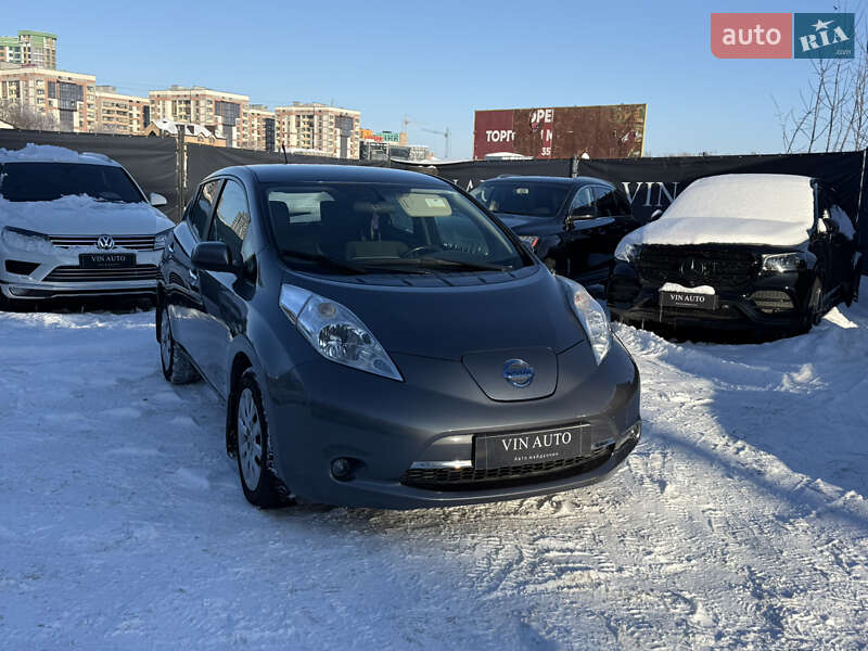 Хэтчбек Nissan Leaf 2015 в Тернополе фото 2 Хэтчбек Nissan Leaf 2015 в Тернополе