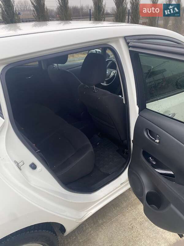 Хэтчбек Nissan Leaf 2014 в Ужгороде фото 9 Хэтчбек Nissan Leaf 2014 в Ужгороде