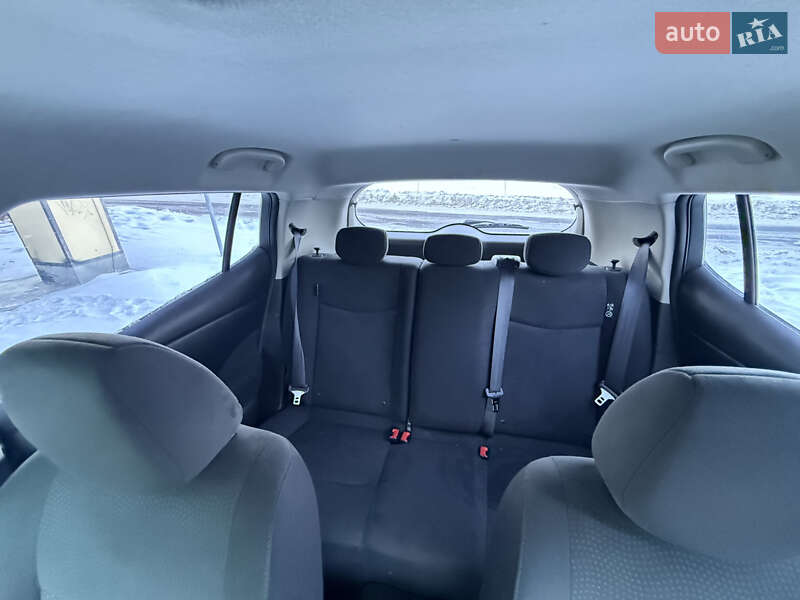 Хэтчбек Nissan Leaf 2017 в Киеве фото 16 Хэтчбек Nissan Leaf 2017 в Киеве