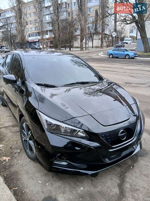 Хетчбек Nissan Leaf 2020 в Миколаєві