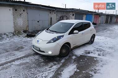 Хетчбек Nissan Leaf 2013 в Кропивницькому