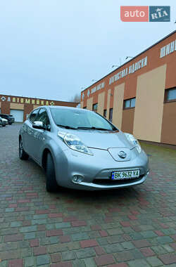 Хетчбек Nissan Leaf 2014 в Рівному