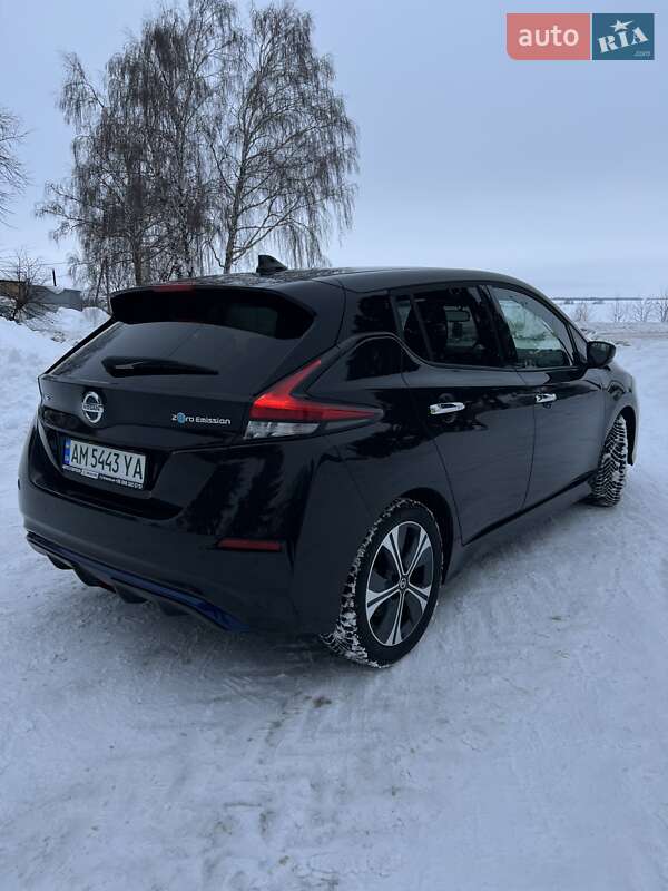 Хэтчбек Nissan Leaf 2021 в Попельне