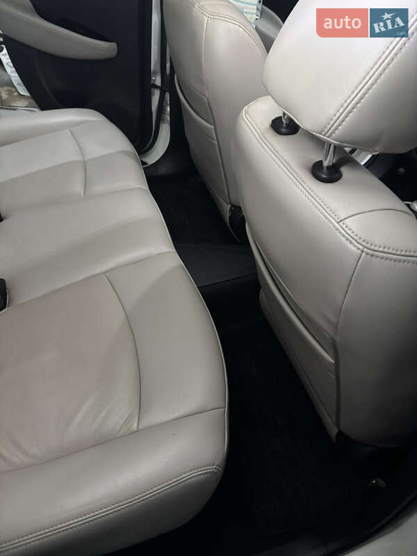 Хетчбек Nissan Leaf 2017 в Дніпрі