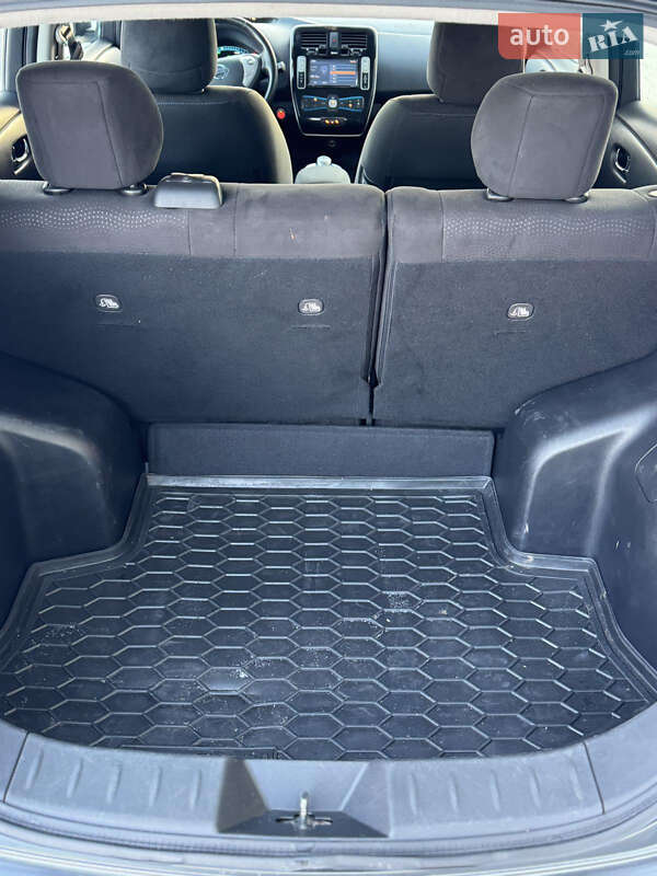 Хэтчбек Nissan Leaf 2014 в Тернополе
