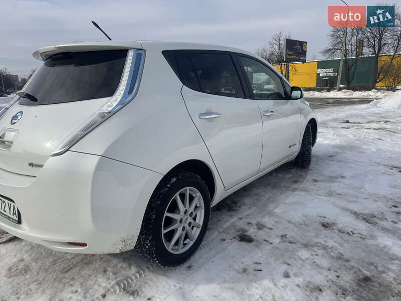 Хетчбек Nissan Leaf 2014 в Житомирі фото 6 Хетчбек Nissan Leaf 2014 в Житомирі