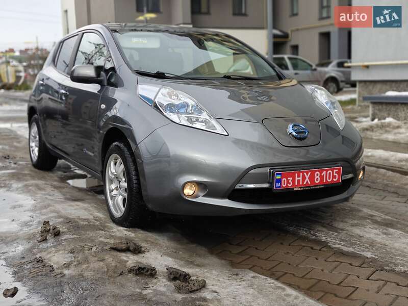 Хэтчбек Nissan Leaf 2013 в Ивано-Франковске