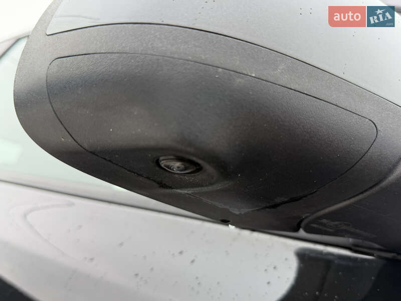 Хетчбек Nissan Leaf 2017 в Рівному