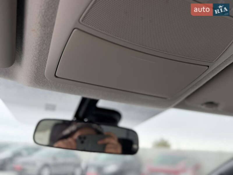 Хетчбек Nissan Leaf 2017 в Рівному