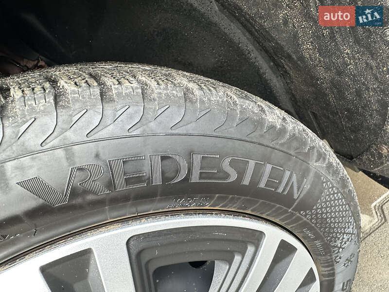 Хэтчбек Nissan Leaf 2013 в Одессе