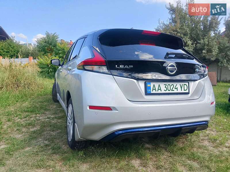 Хэтчбек Nissan Leaf 2022 в Киеве фото 4 Хэтчбек Nissan Leaf 2022 в Киеве