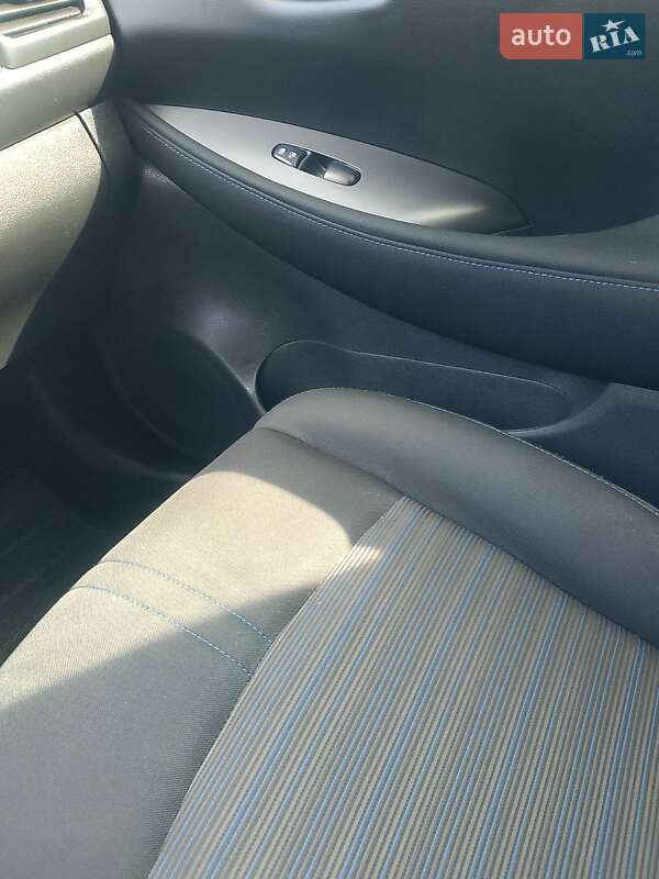 Хэтчбек Nissan Leaf 2022 в Киеве фото 14 Хэтчбек Nissan Leaf 2022 в Киеве