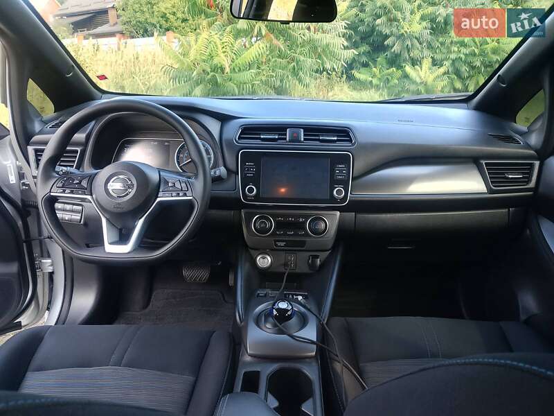 Хэтчбек Nissan Leaf 2022 в Киеве фото 18 Хэтчбек Nissan Leaf 2022 в Киеве