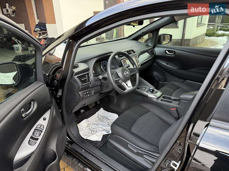 Хэтчбек Nissan Leaf 2023 в Виннице фото 9 Хэтчбек Nissan Leaf 2023 в Виннице
