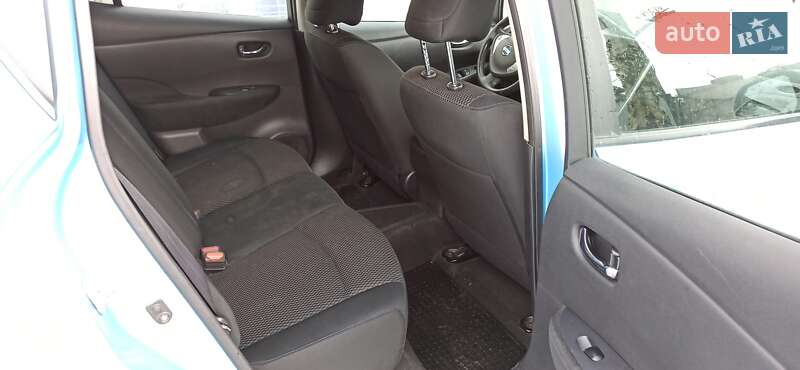 Хетчбек Nissan Leaf 2015 в Києві фото 6 Хетчбек Nissan Leaf 2015 в Києві