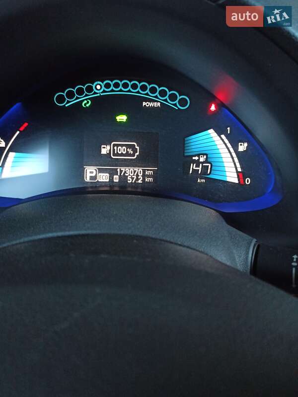 Хетчбек Nissan Leaf 2015 в Києві фото 17 Хетчбек Nissan Leaf 2015 в Києві