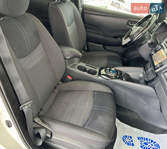 Хэтчбек Nissan Leaf 2018 в Львове