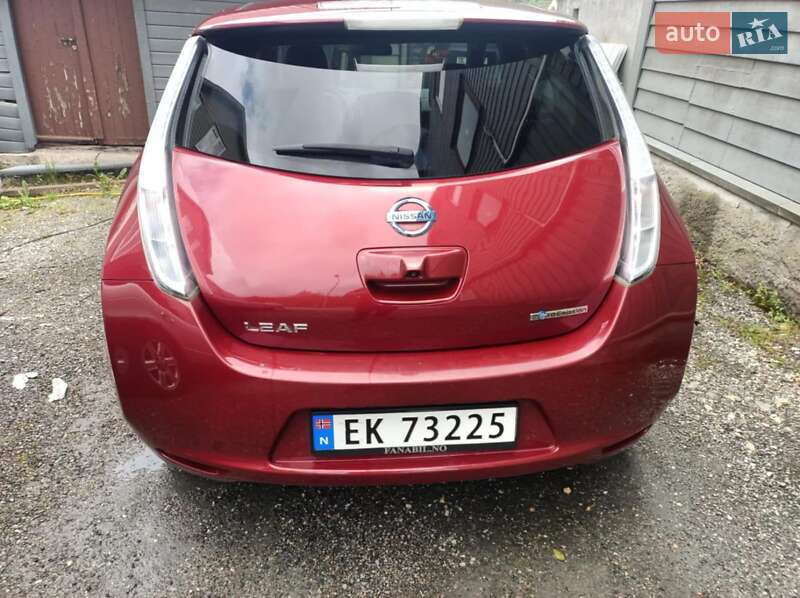 Хэтчбек Nissan Leaf 2017 в Дрогобыче