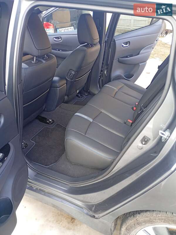 Хэтчбек Nissan Leaf 2018 в Львове