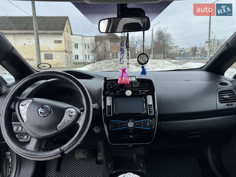 Хэтчбек Nissan Leaf 2015 в Дрогобыче фото 6 Хэтчбек Nissan Leaf 2015 в Дрогобыче