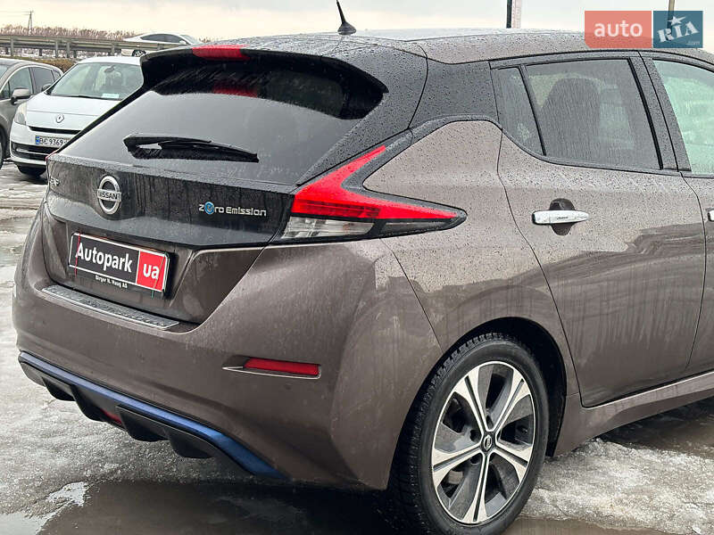 Хетчбек Nissan Leaf 2018 в Львові