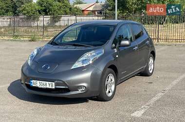 Хетчбек Nissan Leaf 2013 в Дніпрі