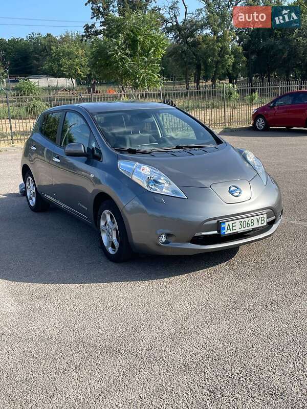 Хэтчбек Nissan Leaf 2013 в Днепре фото 13 Хэтчбек Nissan Leaf 2013 в Днепре